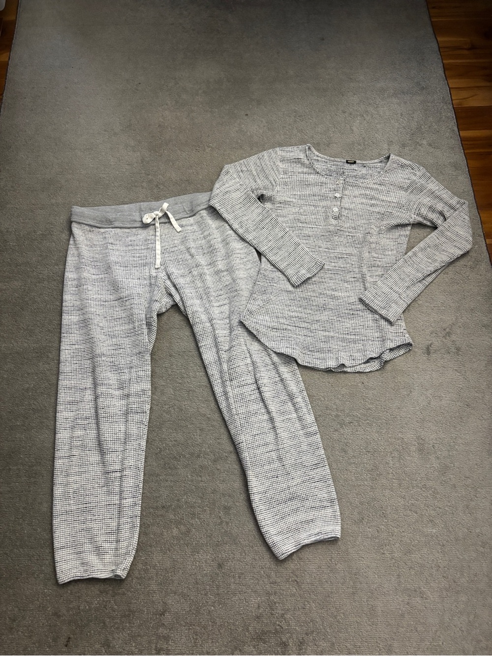 Monrow Thermal Henley 2 Piece Top & Bottom Set Pajamas Loungewear